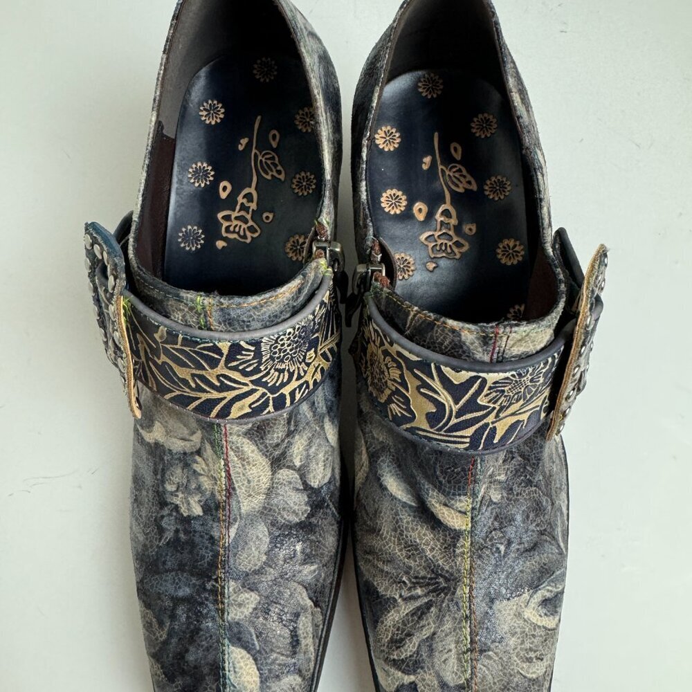 NWOT Gray Embossed Floral Buckle Leather Side Zip Loafer Bootie - Picture 4 of 14